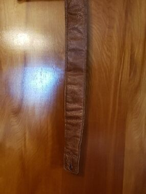 Contoured Tan Embossed Leather LEVY'S Guitar Strap